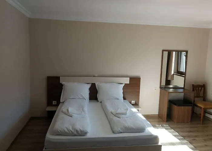 слънчевата къща 招待所