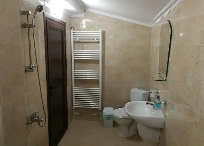 招待所 слънчевата къща 3*