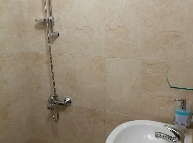 招待所 слънчевата къща 3*